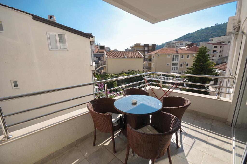 City & Sea Apartments Budva Buitenkant foto