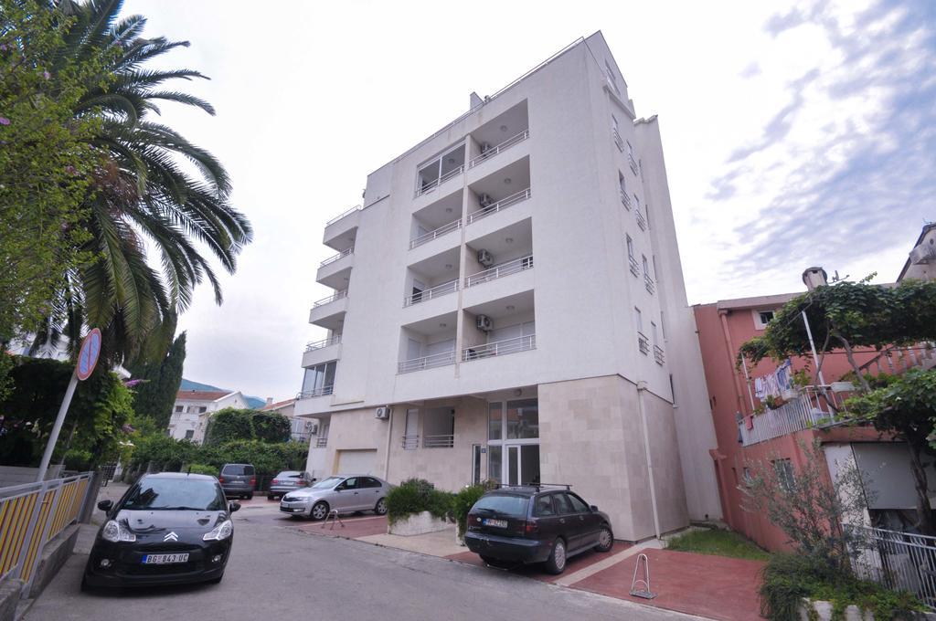 City & Sea Apartments Budva Buitenkant foto